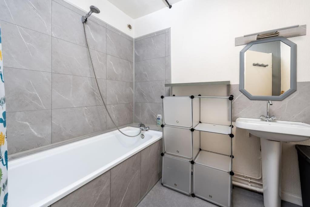 Duplex Cosy Et Contemporain Avec Parking Prive Apartment Amiens Exterior foto